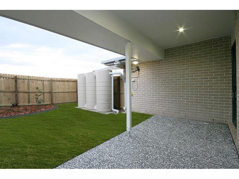 2/13 Sims Street, Caboolture QLD 4510