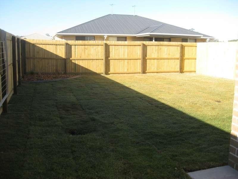 2/7 White Ash Court, Caboolture QLD 4510