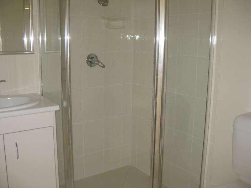 15/118-120 Elizabeth Avenue (Cnr Gerald Avenue), Clontarf QLD 4019