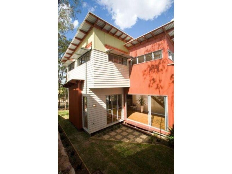 26 Paterson Street, Seventeen Mile Rocks QLD 4073