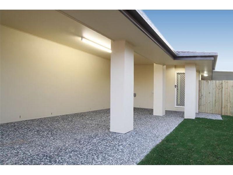 2/3 Apache Street, Dakabin QLD 4503