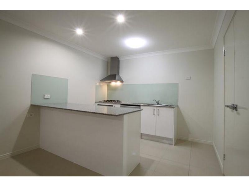 2/3 Apache Street, Dakabin QLD 4503