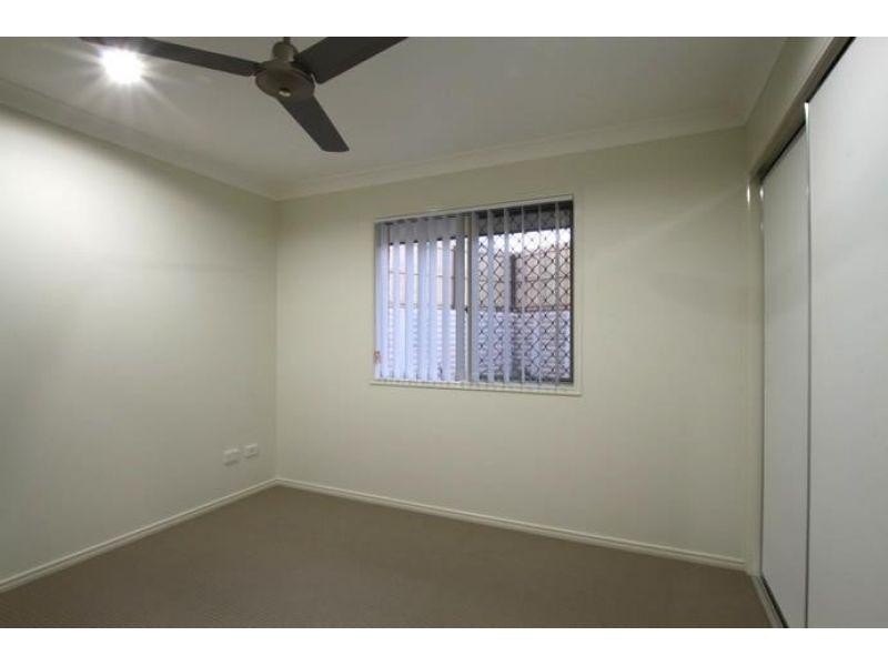 2/3 Apache Street, Dakabin QLD 4503