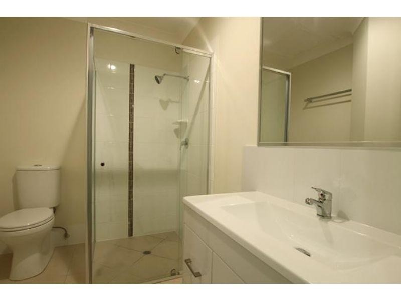 2/3 Apache Street, Dakabin QLD 4503