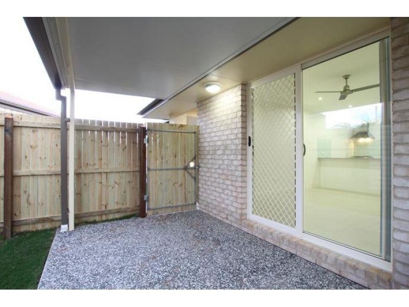 2/3 Apache Street, Dakabin QLD 4503