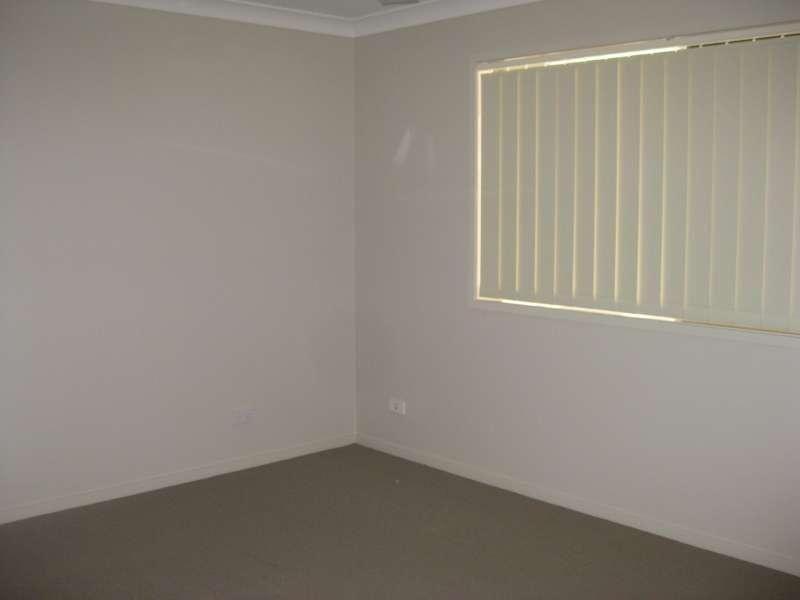 12 Yarrow Circuit, Griffin QLD 4503