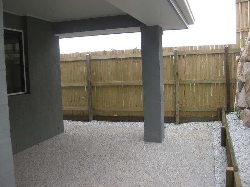 12 Yarrow Circuit, Griffin QLD 4503