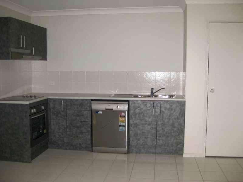 2/9 James Court, Joyner QLD 4500