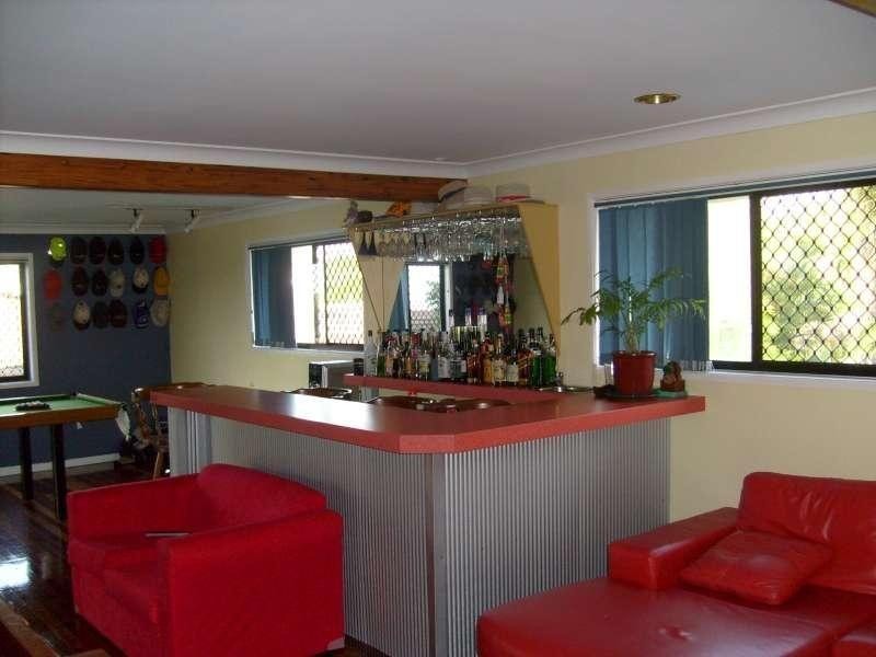 19 Endeavour Esplanade, Newport QLD 4020