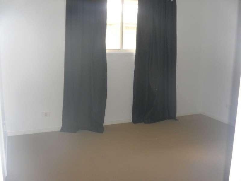 2/6 Station Road, Burpengary QLD 4505