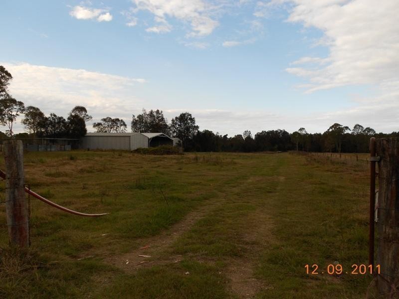 194 Beachmere Rd, Caboolture QLD 4510