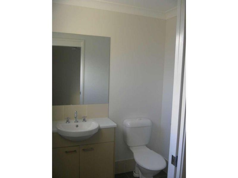 2/16 David Street, Burpengary QLD 4505