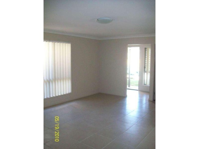 18 Jones Street, Rothwell QLD 4022