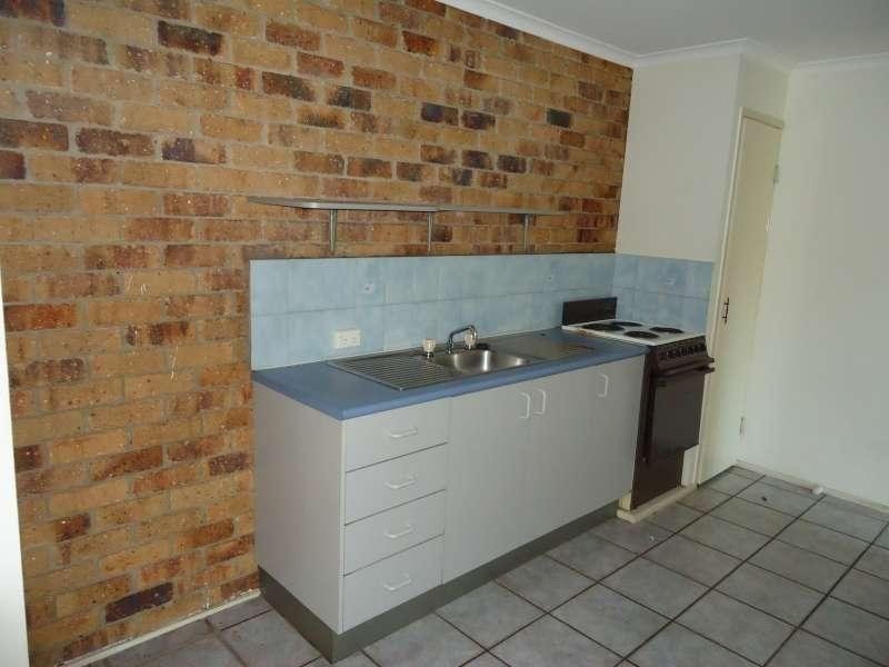 2/104 Glenwood Drive, Morayfield QLD 4506