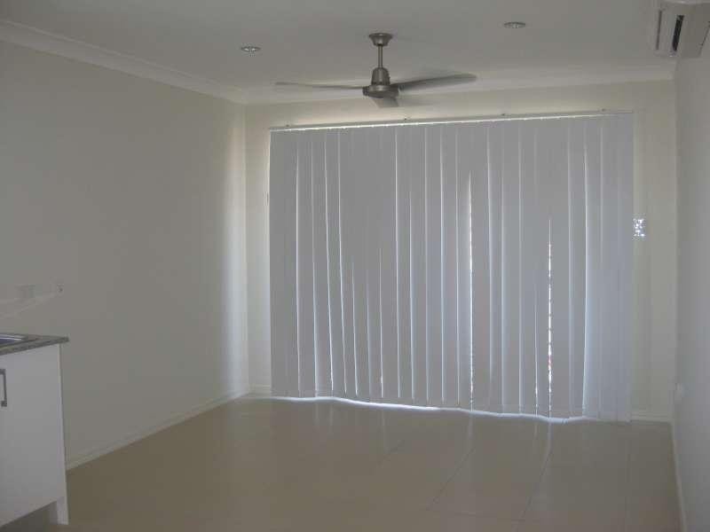 2/4 Gabrielle Court, Kallangur QLD 4503