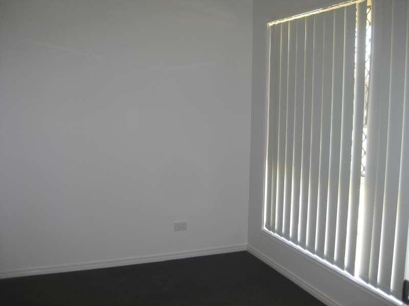 1/5 Caitlin Court, Kallangur QLD 4503