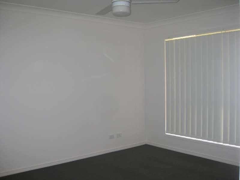 1/5 Caitlin Court, Kallangur QLD 4503