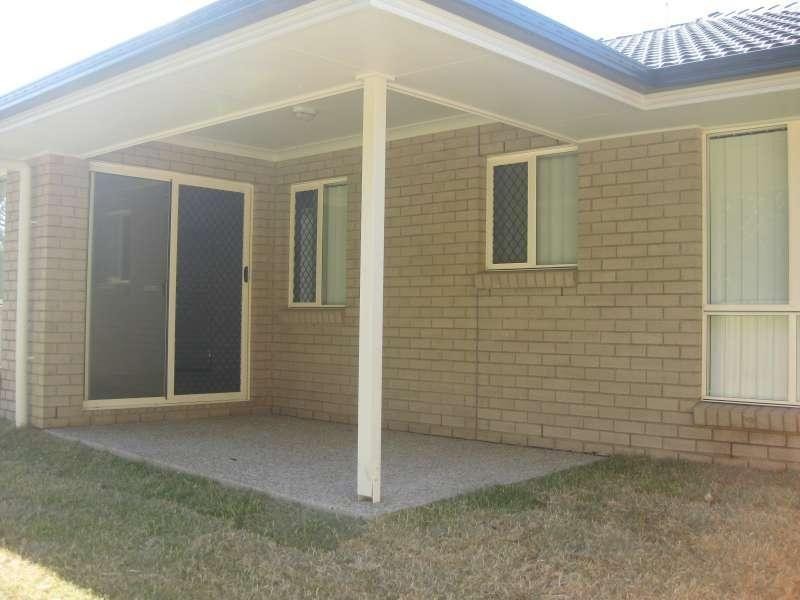 1/5 Caitlin Court, Kallangur QLD 4503