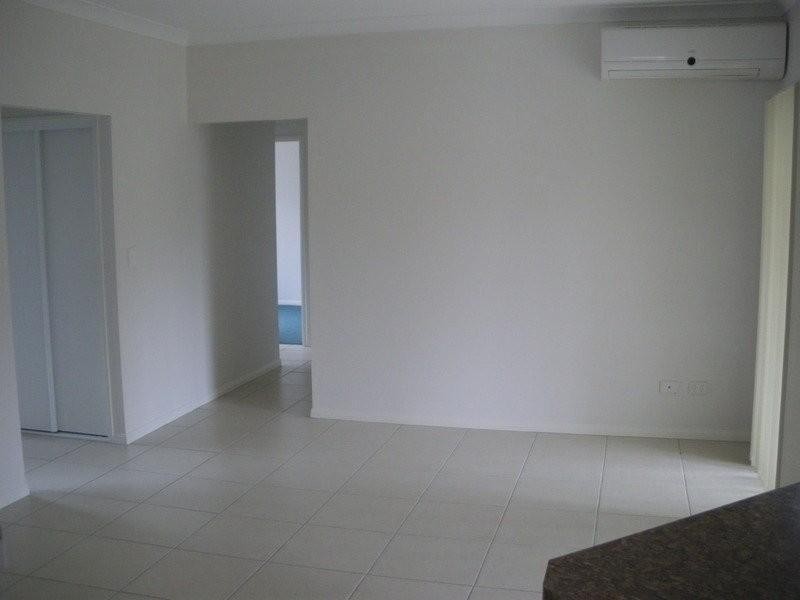71 Summerhill Drive, Morayfield QLD 4506