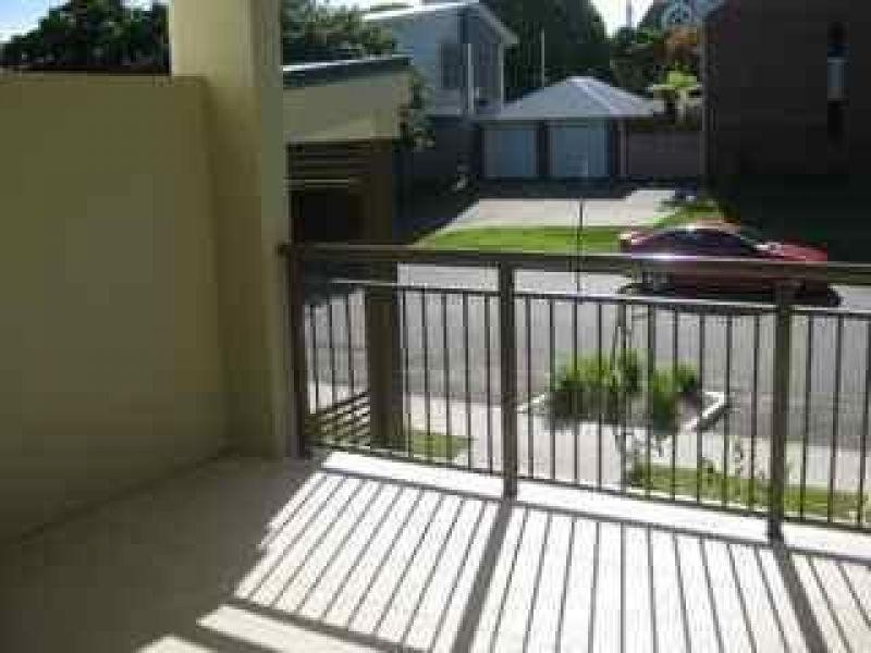 8/86 Brighton Road, Sandgate QLD 4017