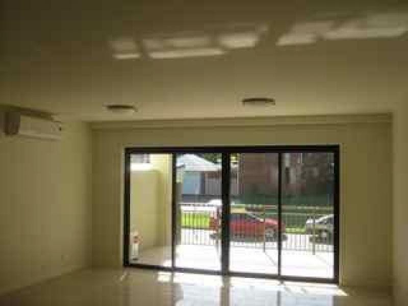 8/86 Brighton Road, Sandgate QLD 4017