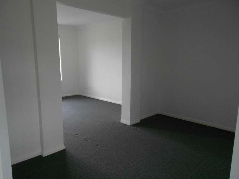 30 Grassdale Crescent, Morayfield QLD 4506