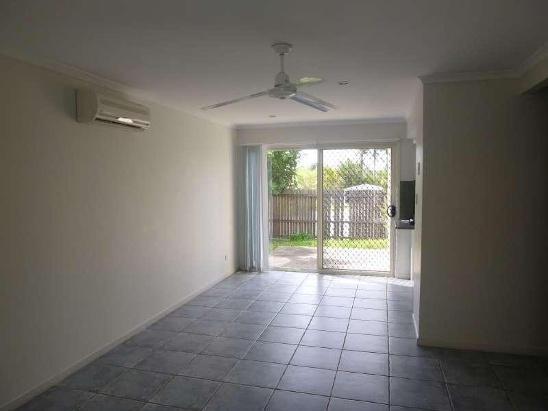 1/6 Station Road, Burpengary QLD 4505