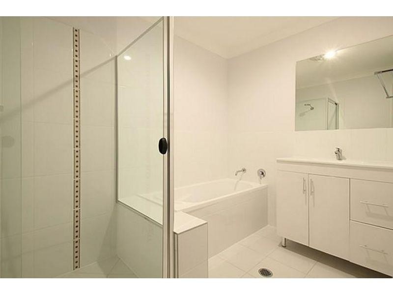 1/8 Jive Street, Caboolture QLD 4510