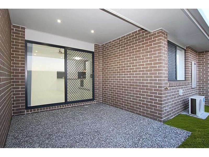 2/8 Jive Street, Caboolture QLD 4510