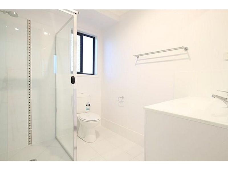 2/8 Jive Street, Caboolture QLD 4510