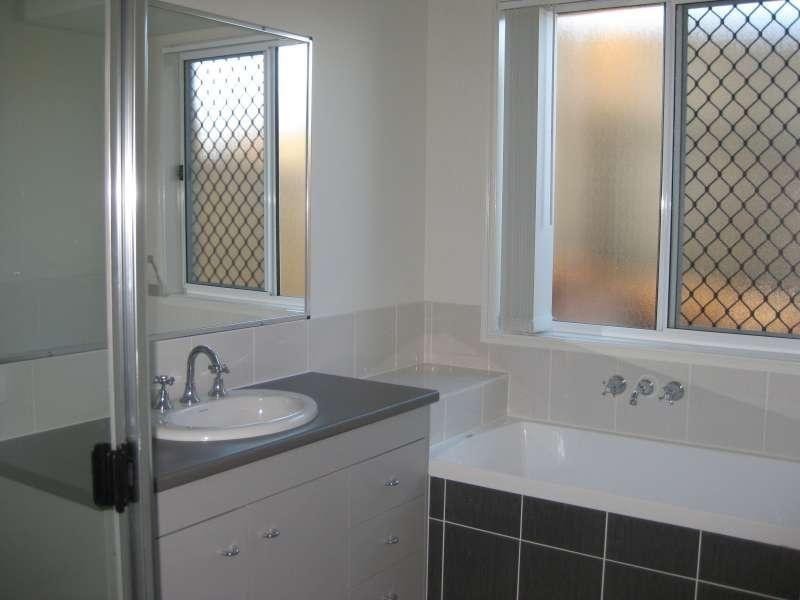 1/31 Michael David Drive, Warner QLD 4500