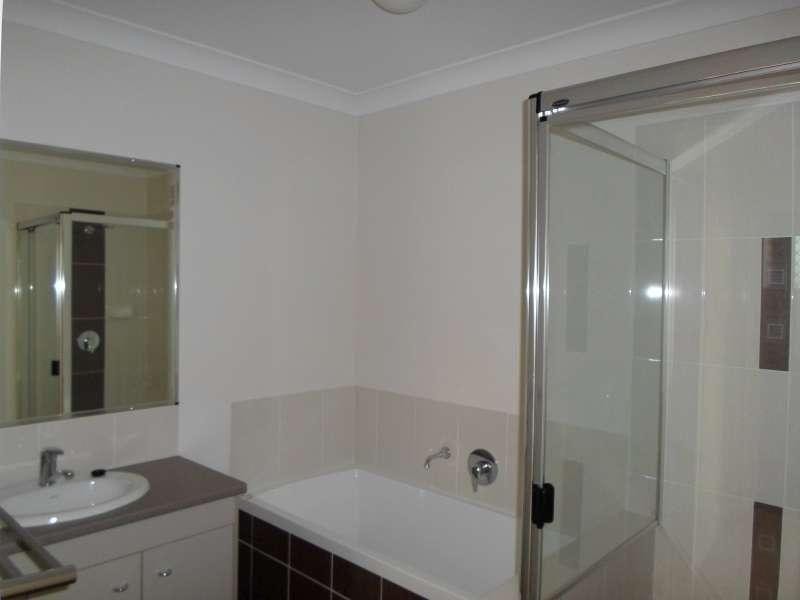 1/32 Grandview Parade, Griffin QLD 4503