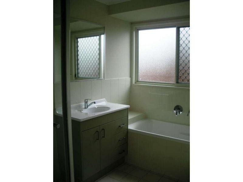 12 Kemp Street, Caboolture QLD 4510