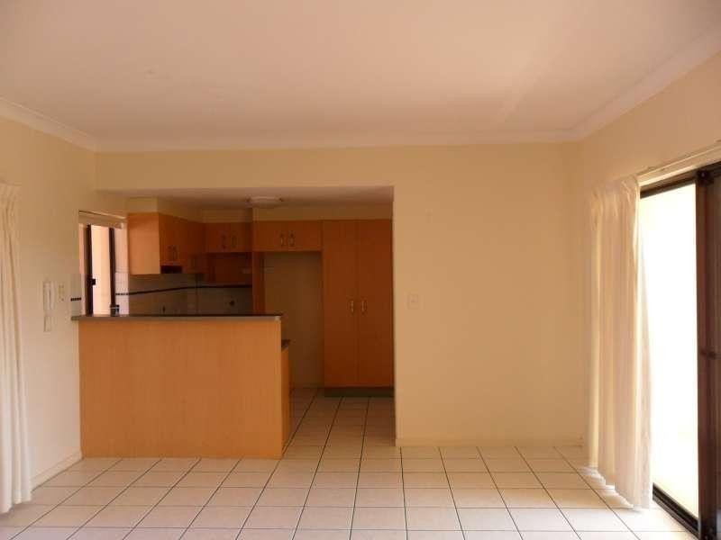 7/2-4 Henry Street, Redcliffe QLD 4020