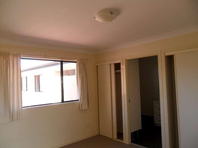 7/2-4 Henry Street, Redcliffe QLD 4020