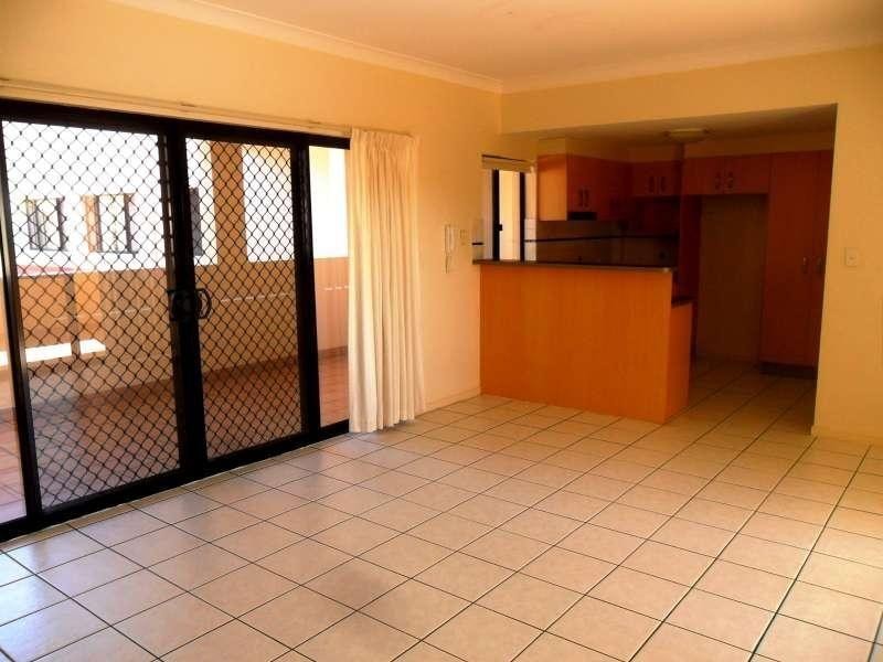 7/2-4 Henry Street, Redcliffe QLD 4020