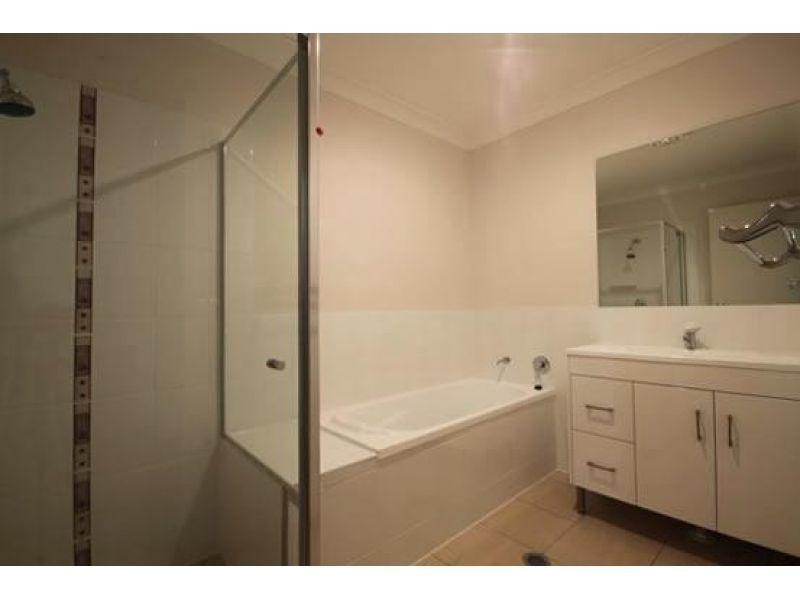 1/6 Adam Court, Kallangur QLD 4503