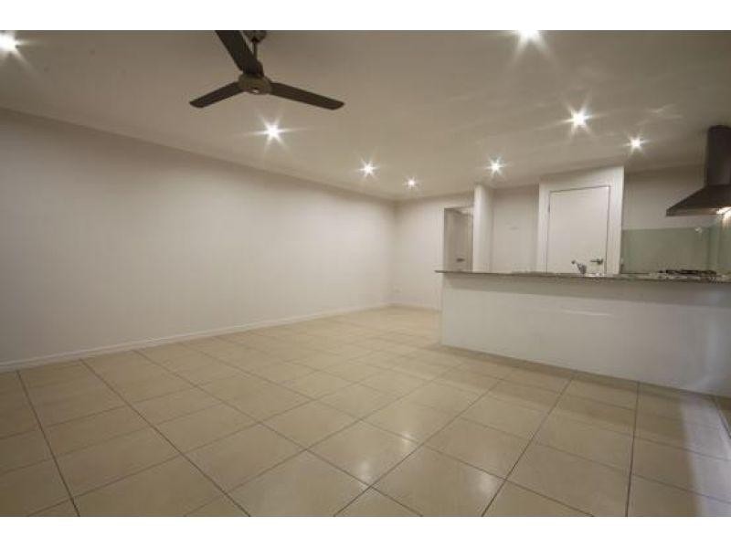 1/6 Adam Court, Kallangur QLD 4503