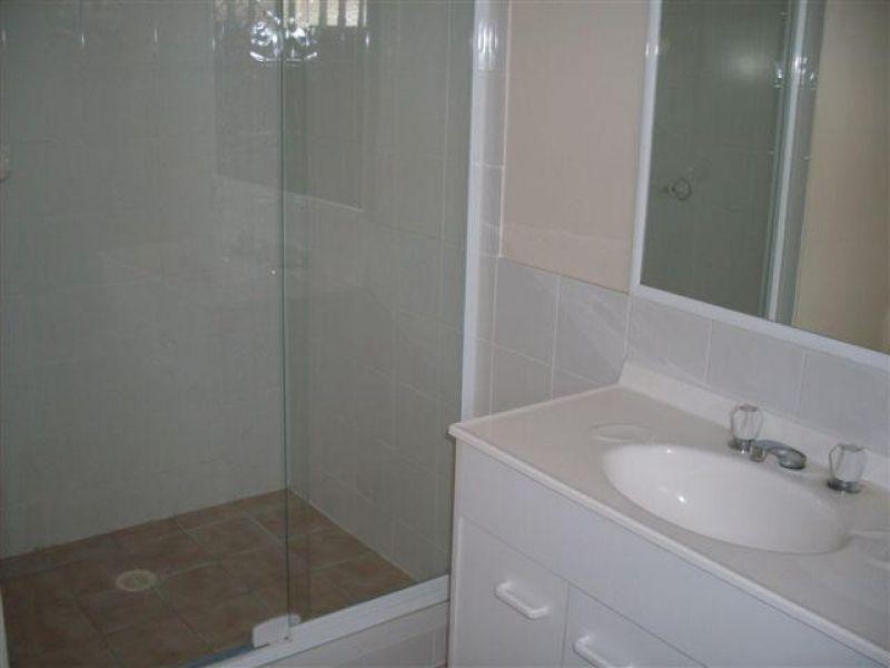 4 Woodbridge Court, Morayfield QLD 4506