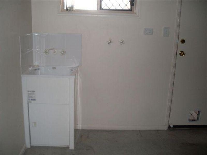 4 Woodbridge Court, Morayfield QLD 4506