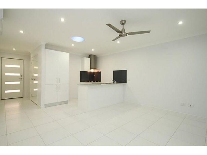 2/25 Clementine Street, Bellmere QLD 4510