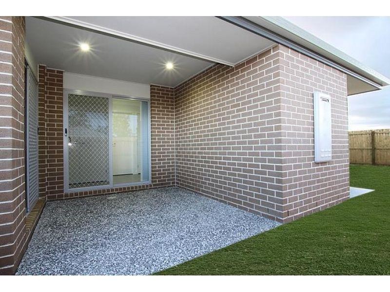 2/2 Tango Street, Caboolture QLD 4510