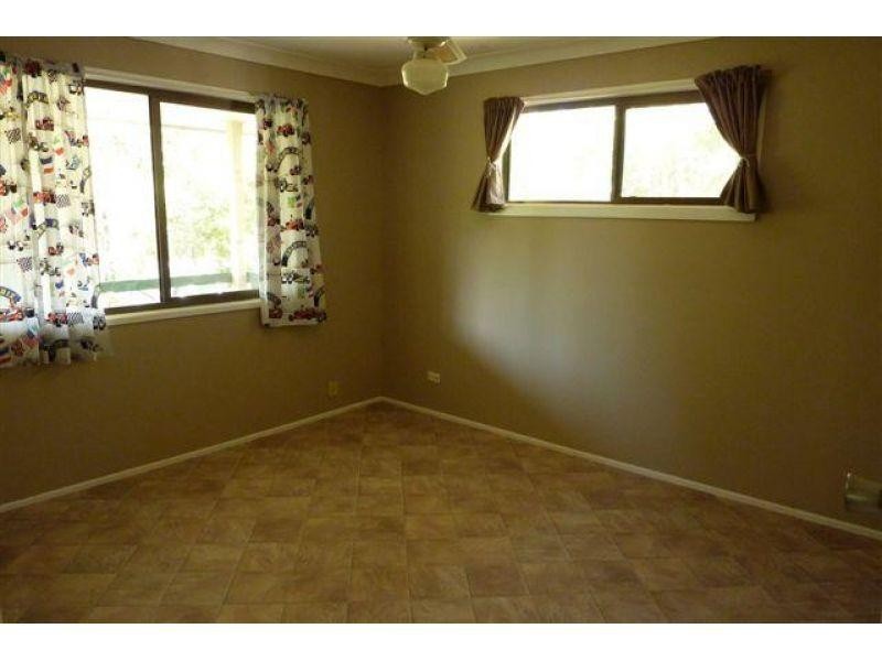 33 Vaughan Road, Elimbah QLD 4516