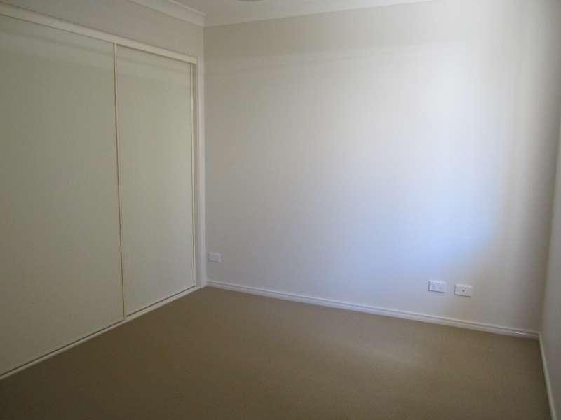 2/64 Clove Street, Griffin QLD 4503