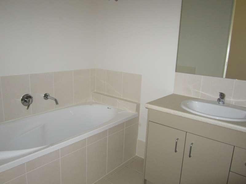 1/64 Clove Street, Griffin QLD 4503