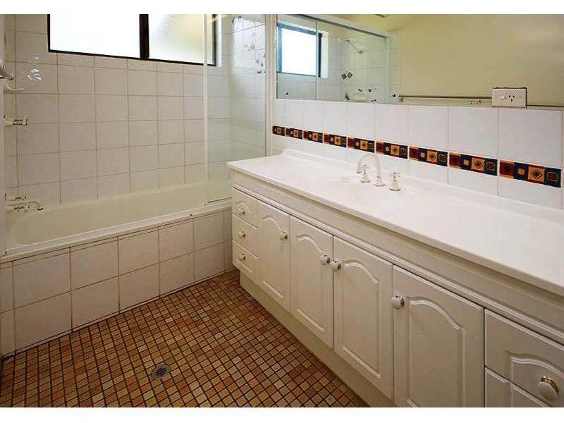 56 Rostrevor Road, Boondall QLD 4034