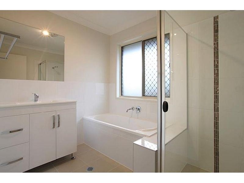 1/32 Scribbly Gum Circuit, Caboolture QLD 4510