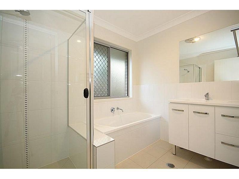 1/11 Zanow Street, Caboolture QLD 4510