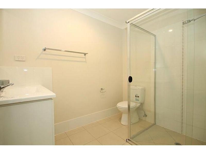 2/11 Zanow Street, Caboolture QLD 4510