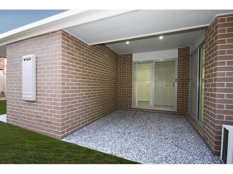 2/11 Zanow Street, Caboolture QLD 4510